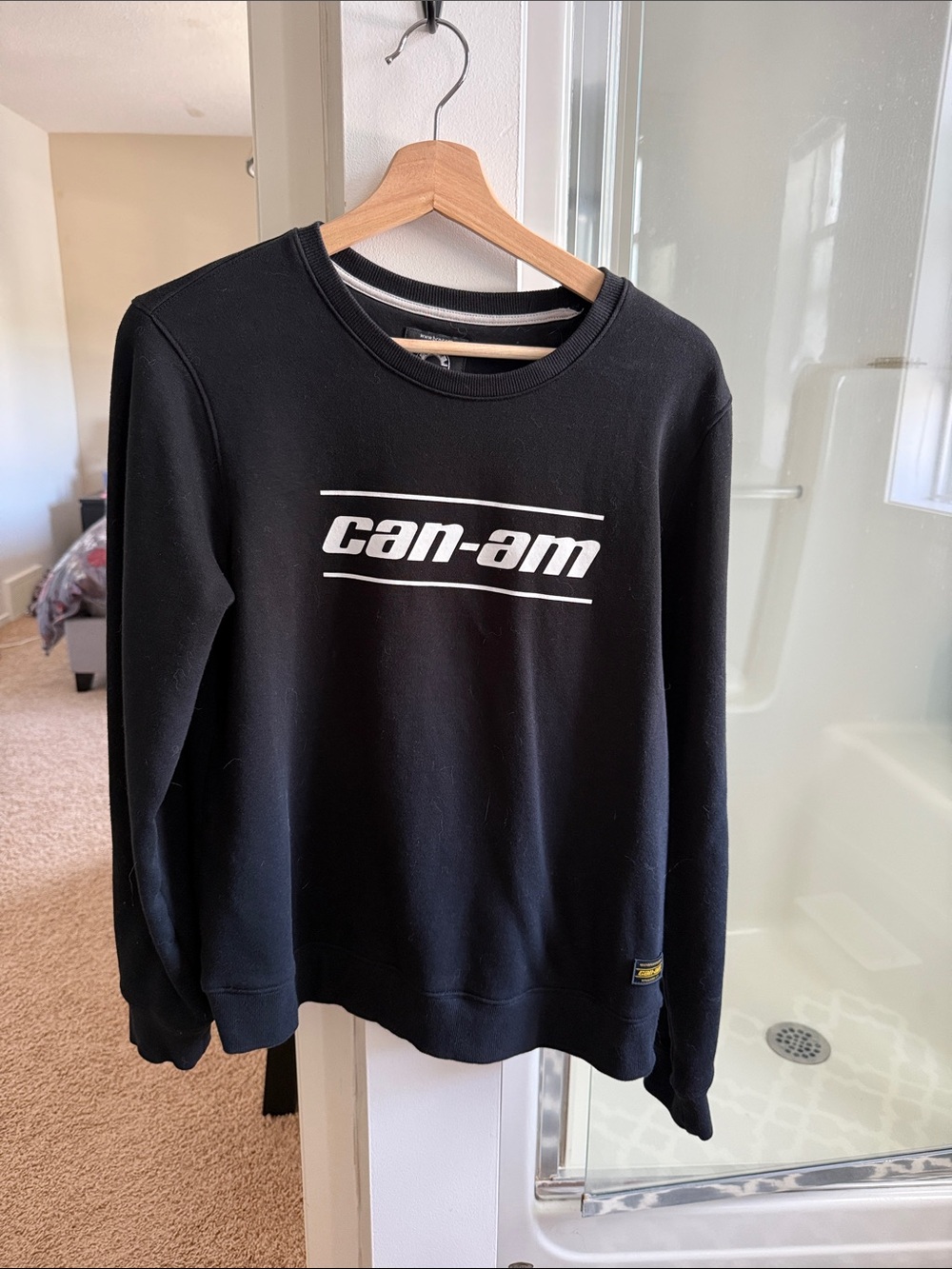 Women’s Black Crewneck Sweatshirt